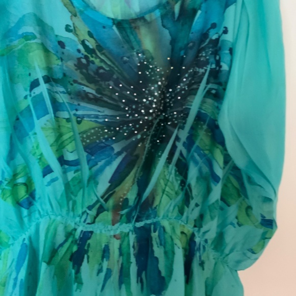 Colorful  Blouse - Picture 2 of 3